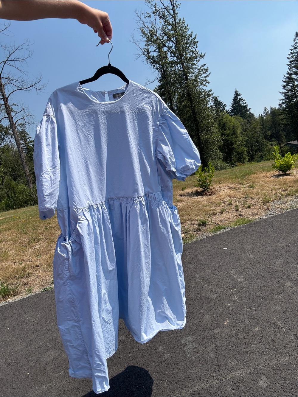 INSIS FEMME | medium puff sleeve dress, light blue , EUC, keyhole back